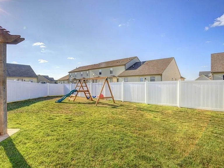 Backyard (no swing)