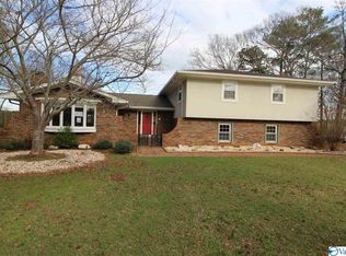 215 Meadow Wood Rd, Gadsden, AL 35901