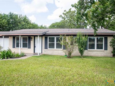 706 Edinburgh St, Victoria, TX, 77904