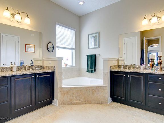 4th image of 329 Myrtle Brook Bnd