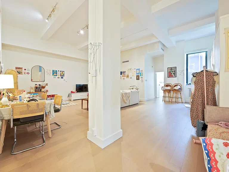 251 W 19th St #2C — Photo 19