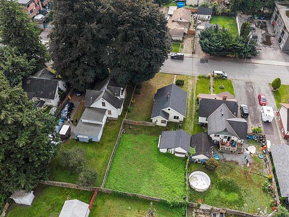 2nd image of 45719 Kipp Ave