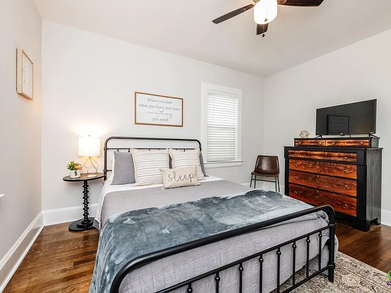 1304 Georgia Ave — Photo 4