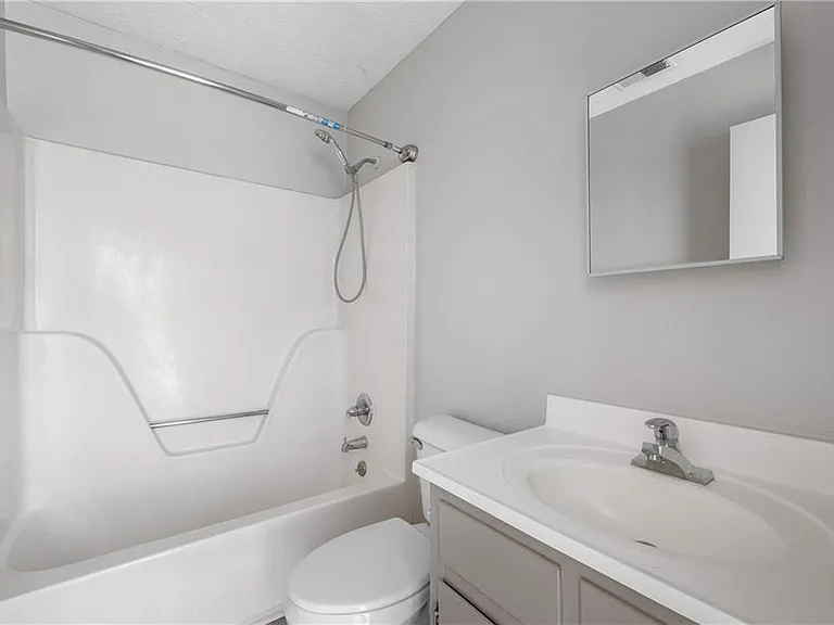 1007 New Lacy St #8 — Photo 12