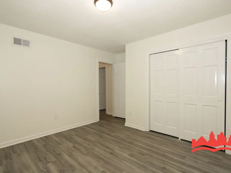 8241 Misty Meadows Ln — Photo 17