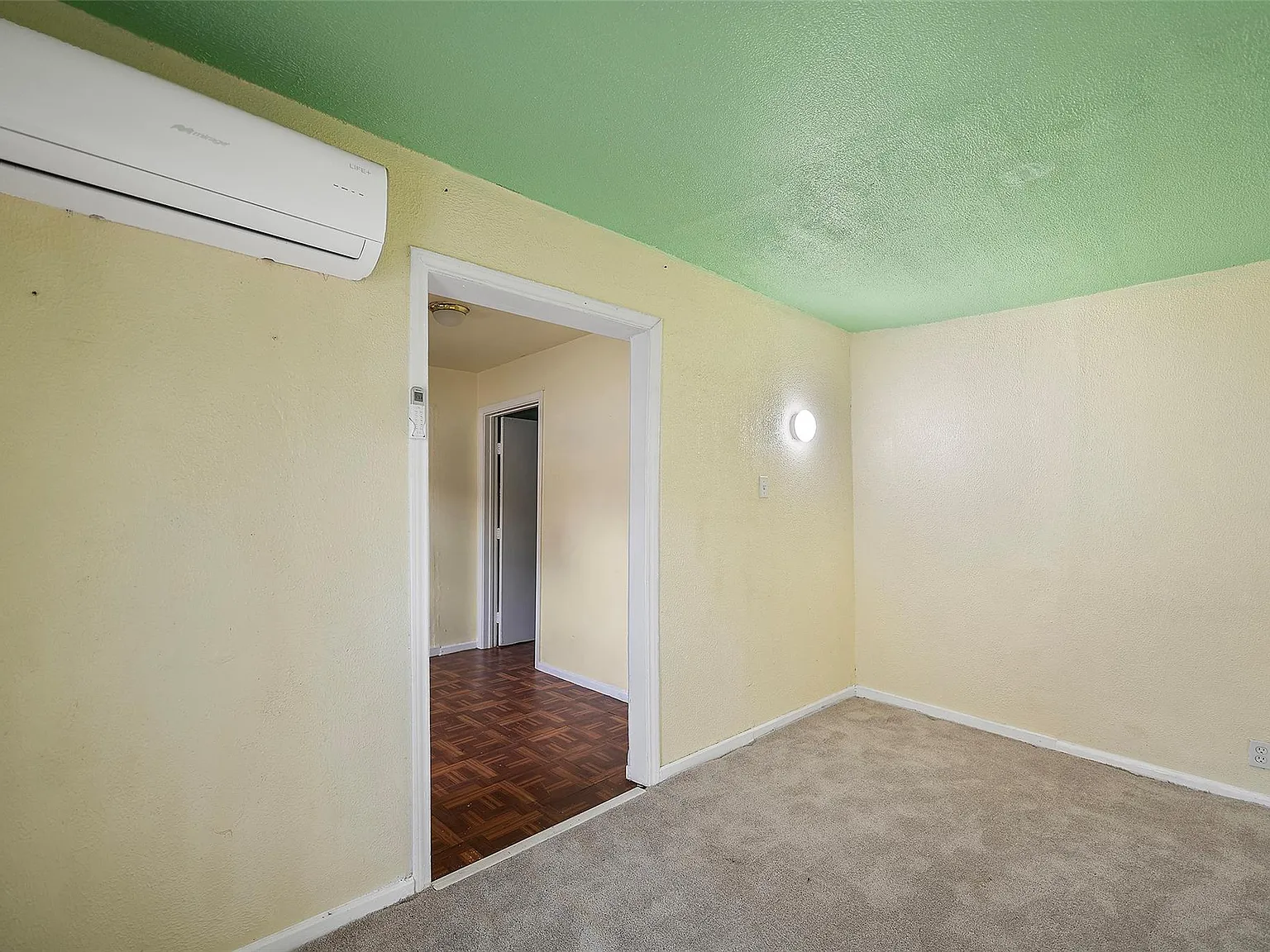 1 bed, 1.0 bath, 231 sqft, $700 — Photo 3
