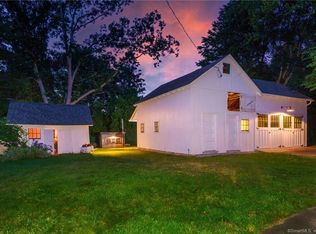 79 Warsaw St, Deep River, CT 06417