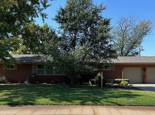 1913 Cleveland St, Great Bend, KS 67530