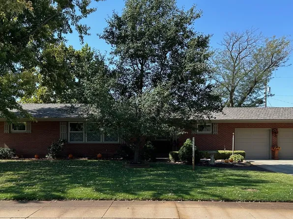 1913 Cleveland St, Great Bend, KS 67530