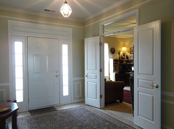 4th image of 13870 Wilshire Way