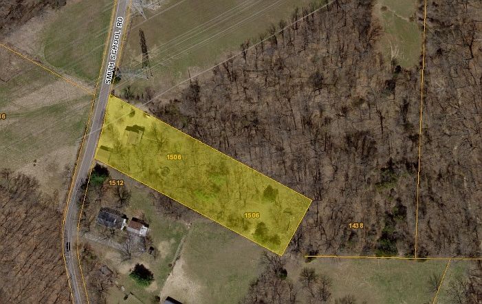 2nd image of 1506 Smith School Rd