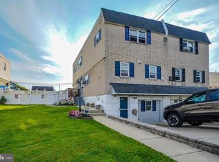 1862 Foster St, Philadelphia, PA 19116