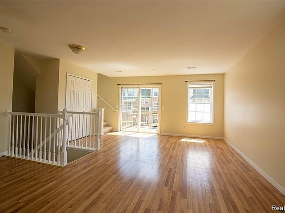 5th image of 2859 Barclay Way