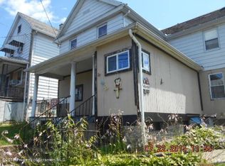 724 Dunmore St #L-33, Throop, PA 18512