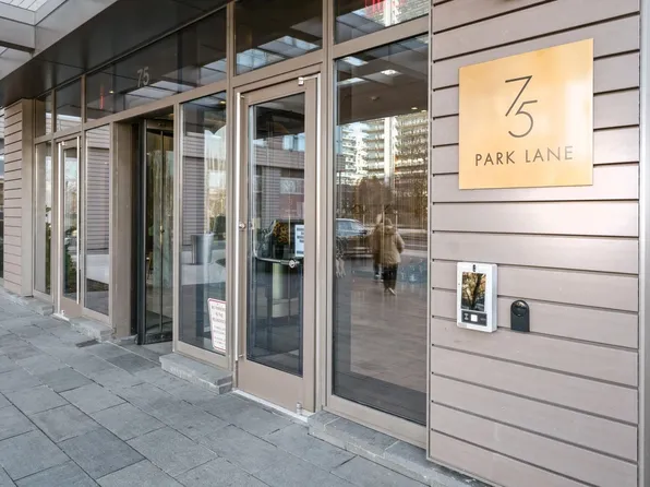 75 Park Lane South image 37 of 39