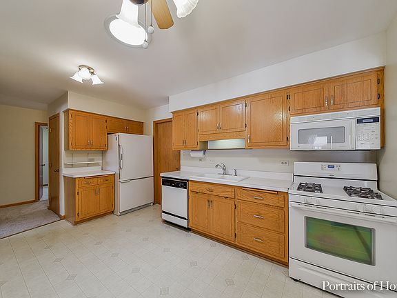 4th image of 10553 Lynn Dr