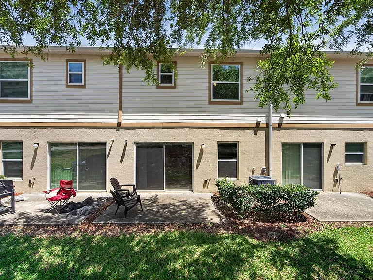 3842 Hampstead Ln — Photo 61