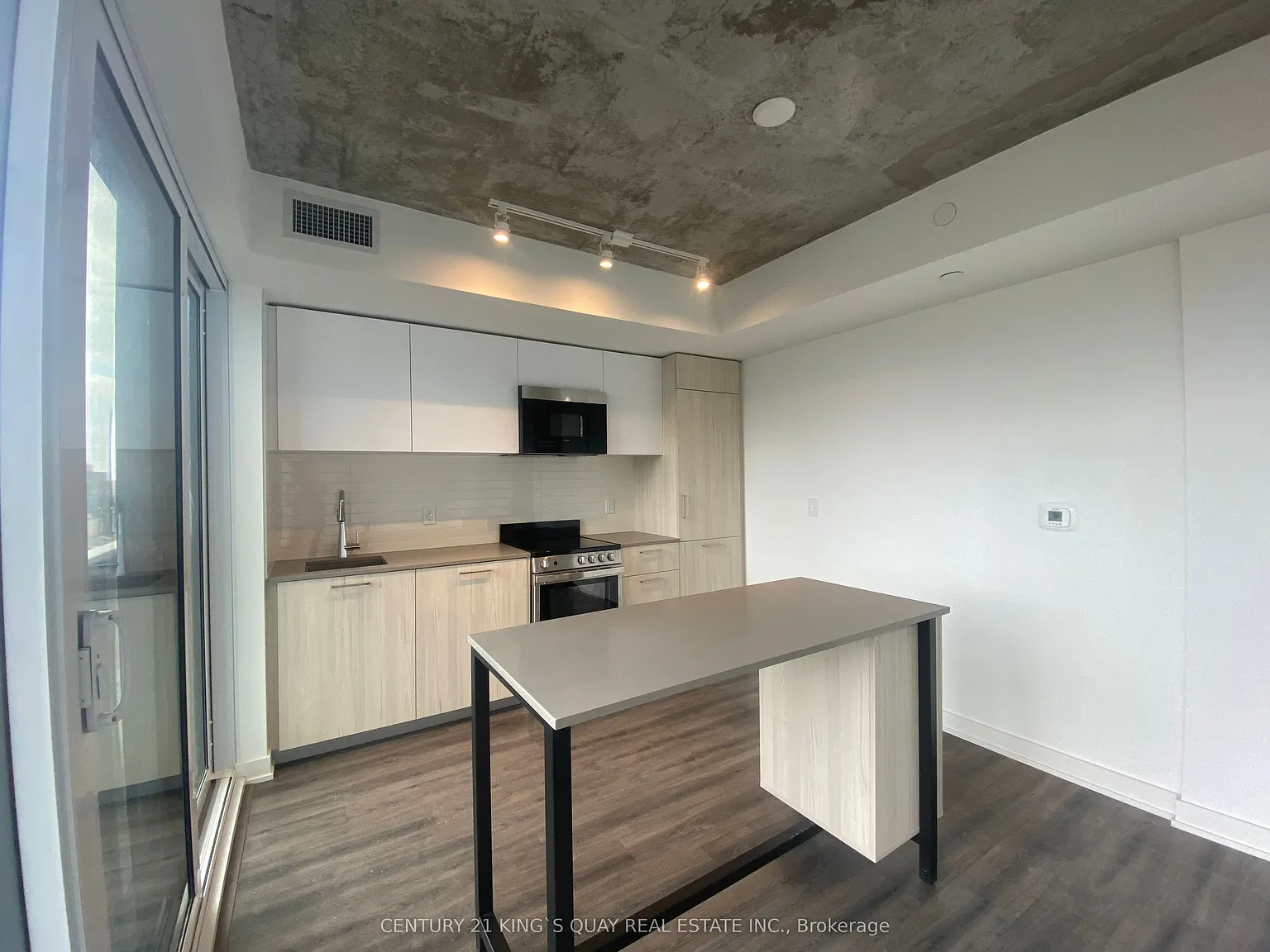 1 bed, $2,200 — Photo 3