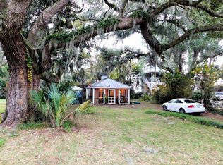 911 10th St, Pt Royal, SC 29935