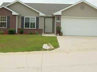 24104 Tupelo Ln, Saint Robert, MO 65584