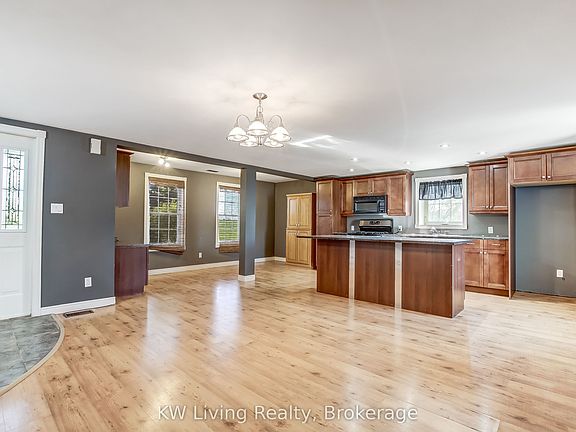 2nd image of 358 Windham Ln #2