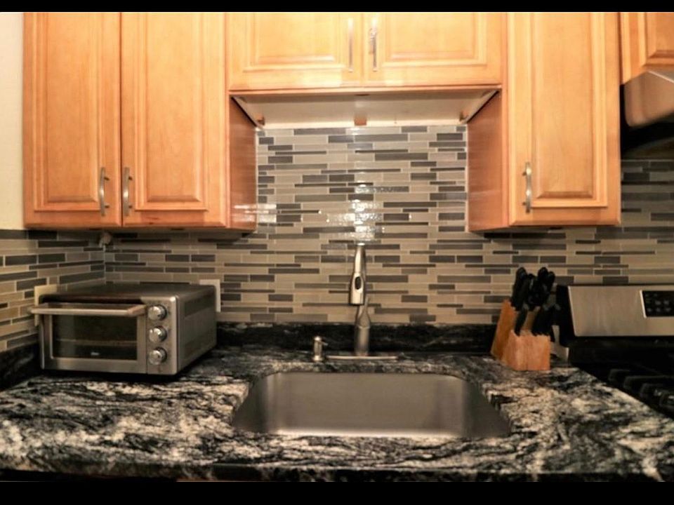 2nd image of 82 Thayer St #1