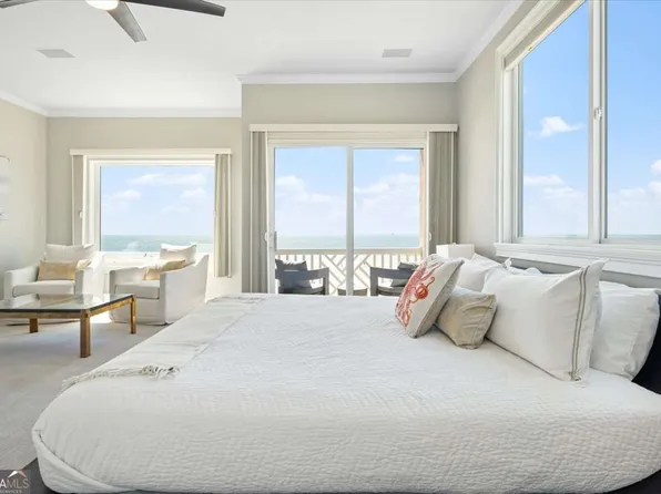 1028 Beachview Dr APT 5, Saint Simons Island, GA 31522