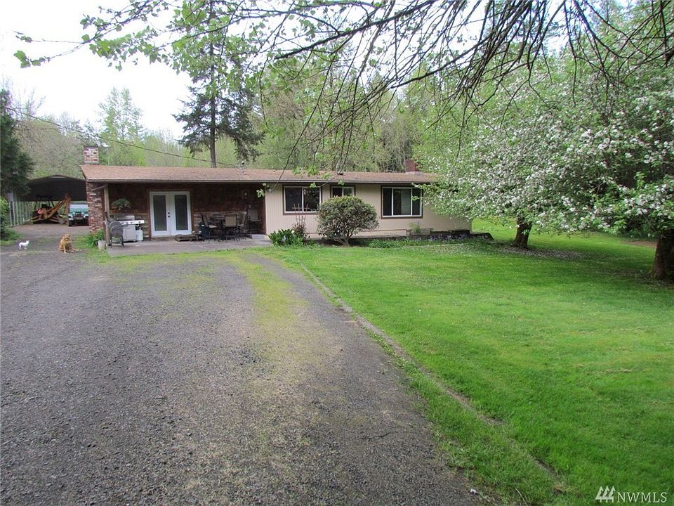 1st image of 1360 SE Somers Dr