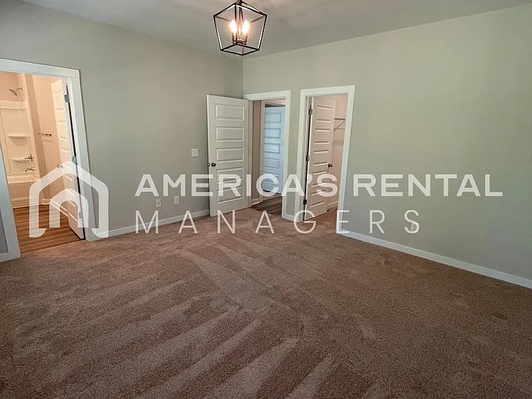 2132 Ellsworth Loop Rd — Photo 15