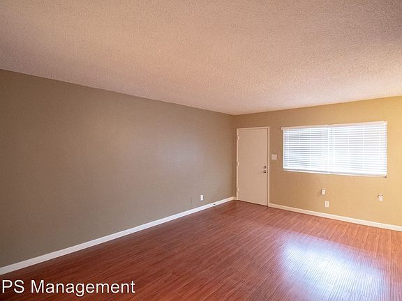 3rd image of 517 Venice Way APT H
