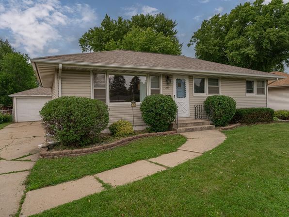 2213 Elton Hills Dr NW, Rochester, MN 55901