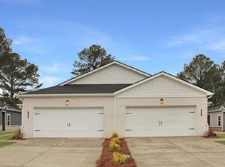 100 Arlington Dr, Chickamauga, GA 30707