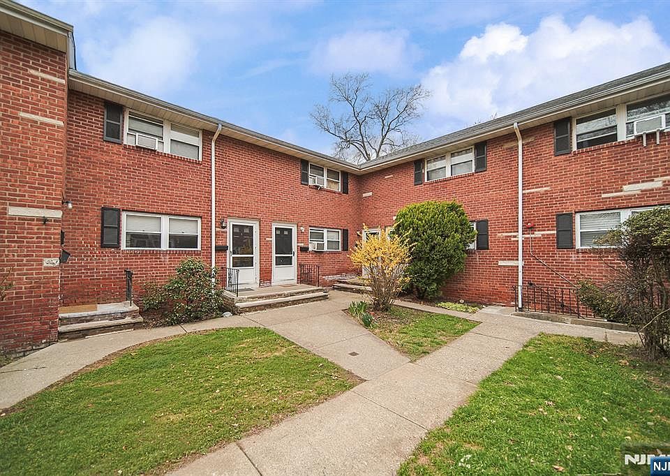 1st image of 295 Tenafly Rd APT I