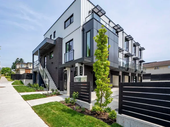 324 E Ridgeway Ave #Townhouse 8, North Vancouver, BC V7L 0K3