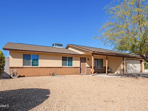 3rd image of 3626 W DAHLIA Drive