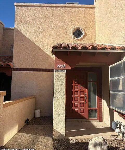 2284 W Paseo Cielo — Photo 2