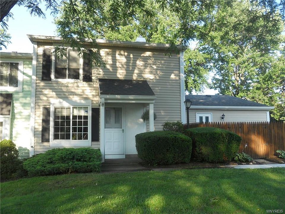 1st image of 12 Greenway Blvd