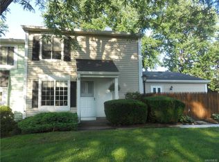 12 Greenway Blvd, Churchville, NY 14428