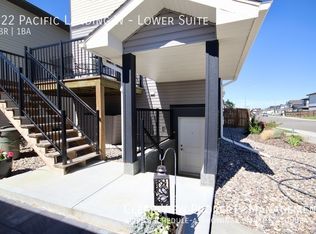 122 Pacific Lndg W, Lethbridge, AB T1J5N2
