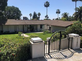 11882 Simon Ranch Rd, Santa Ana, CA 92705