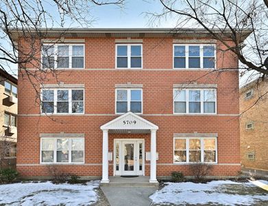 5709 W Lawrence Ave APT 3W, Chicago, IL, 60630
