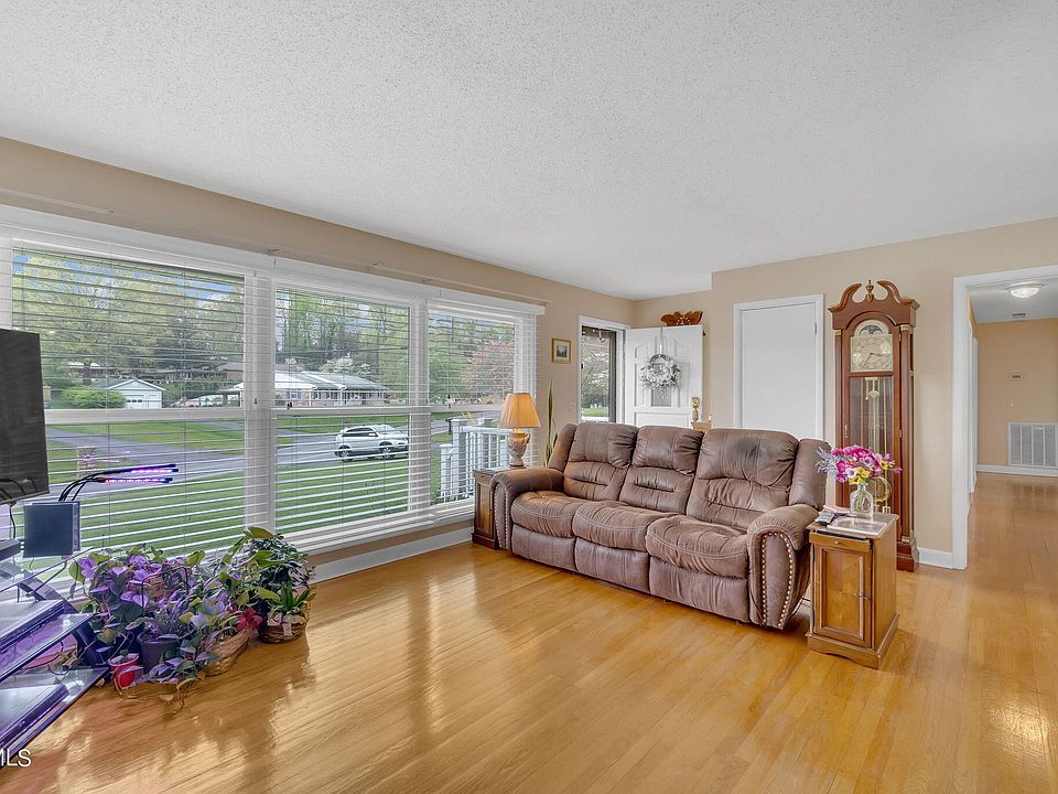 212 Meadow Ln, Kingsport, TN 37663 Zillow