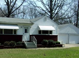 3744 Pershing Ave, Hubbard, OH 44425