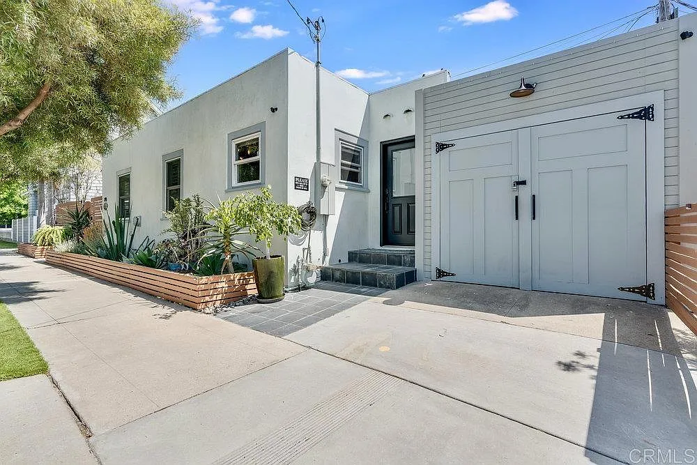 4 bed, 1100 sqft, $7,500 — Photo 3