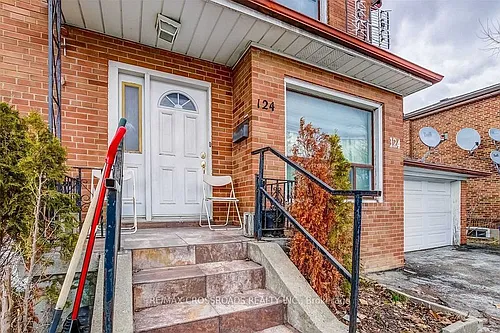 124 Major Mackenzie Dr E #MAIN Photo 1