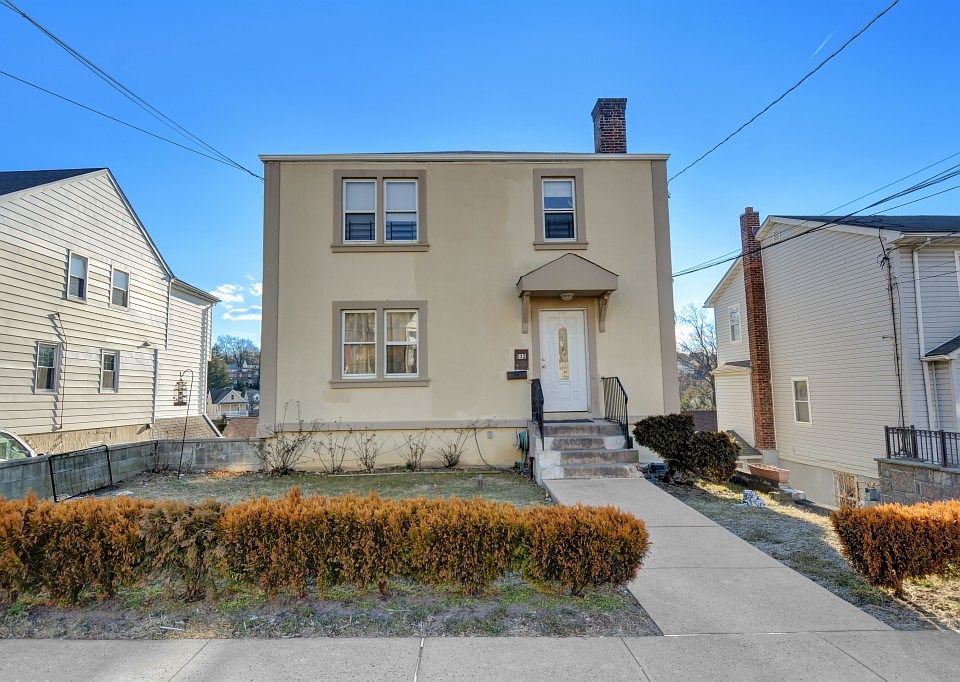 1st image of 132 Chase Ave