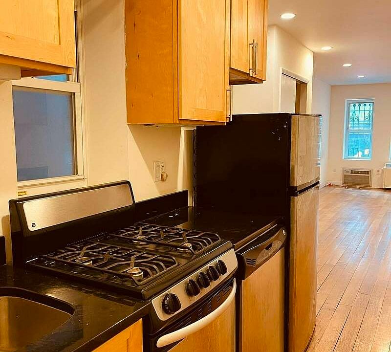 1st image of 326 E 82nd St APT 1D