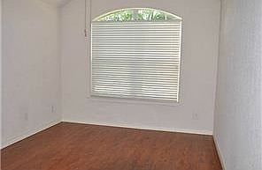 5th image of 4400 Jenkins Dr
