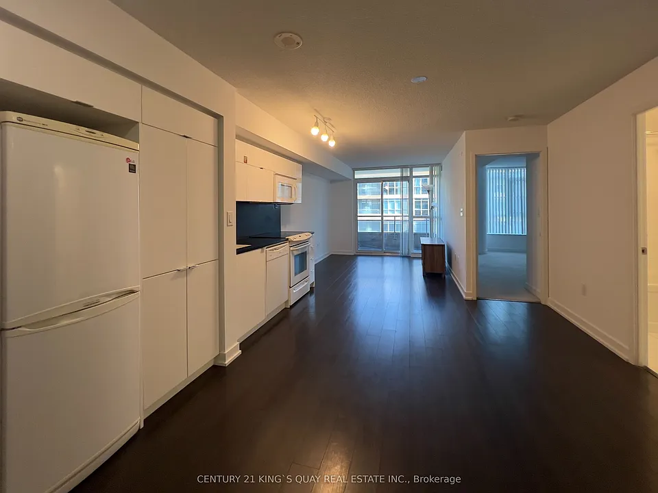 151 Dan Leckie Way #836