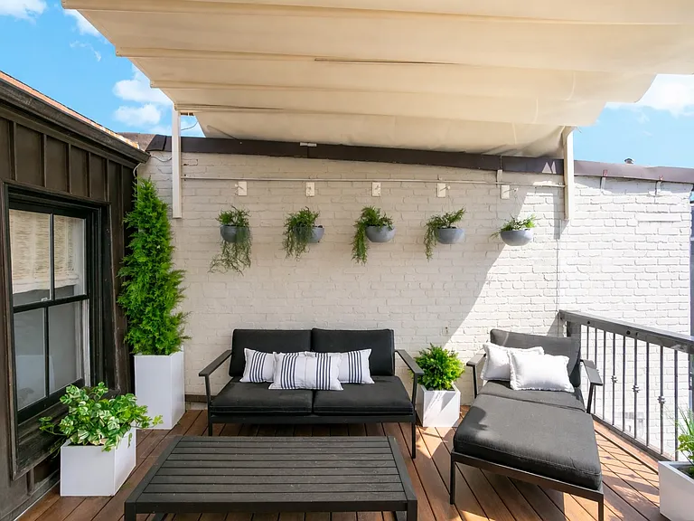 1832 Corcoran St NW — Photo 17